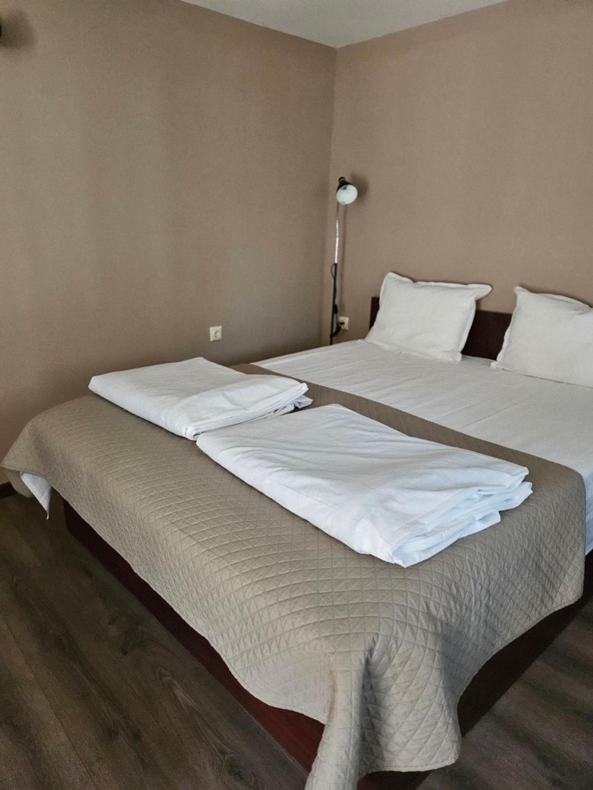 Orehite-Family Hotel ,Food & Pool Bozhichen Exterior foto